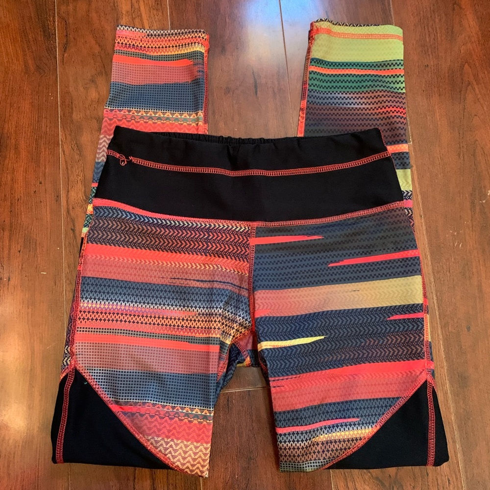 Athletic leggings
